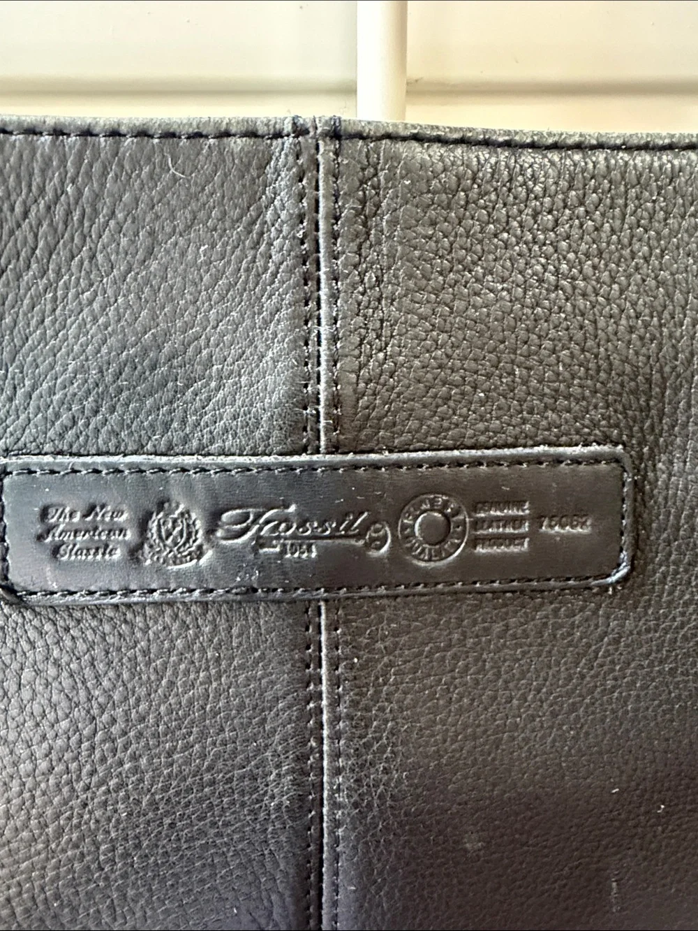 Fossil Black Leather Shoulder Tote with Front Zip Pocket vintage large size.